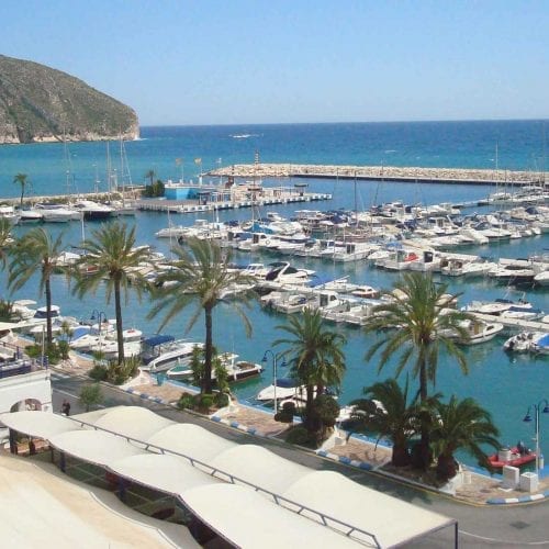 Moraira huis villa kopen bij de haven met uitzicht op zee