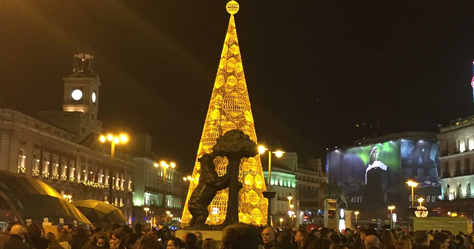Kerstboom in Madrid voor Feestdagen 2019 Spanje Emigreren